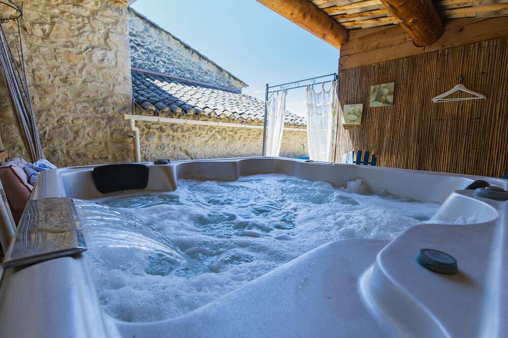 Ganze Wohnung, B&B Le Cocon de Manon en Luberon in Lagnes, Regionaler Naturpark Luberon