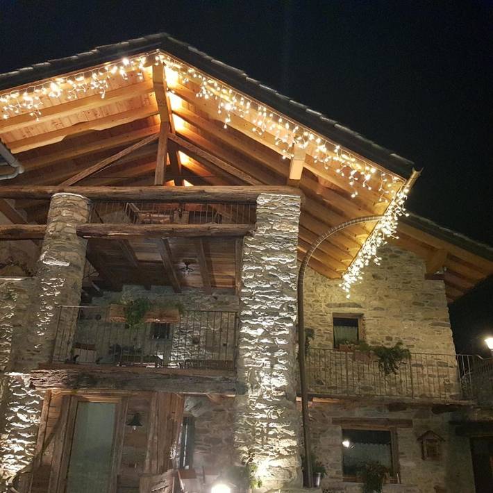 Gîte pour 4 personnes, avec sauna ainsi que jacuzzi et jardin dans Roisan - 2