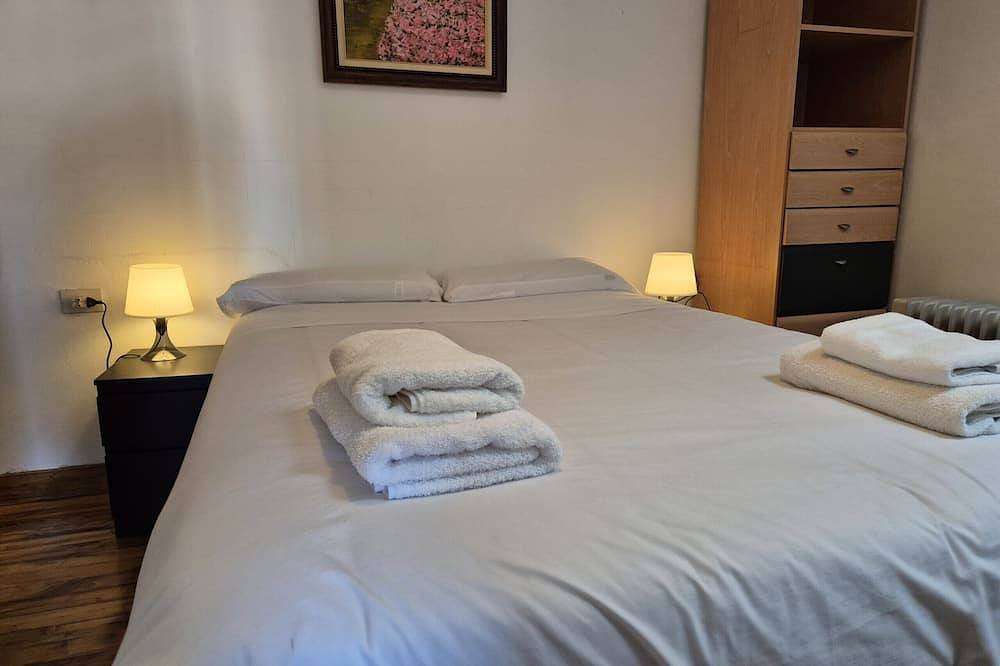 Ganze Wohnung, 14A05 Apartment with view in Colunga, Costa Verde (Spanien)