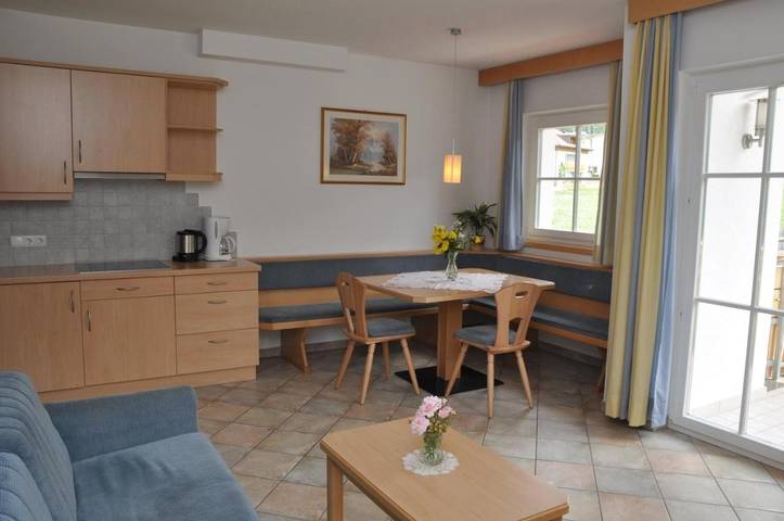 Ferienwohnung für 4 Personen, mit Ausblick und Garten, kinderfreundlich in Reischach Südtirol - 4