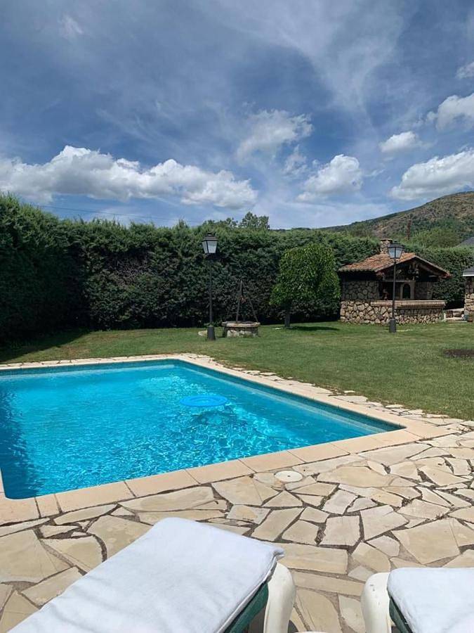 Casa rural para 8 personas, con jardín además de piscina y vistas en Sierra Norte - 3