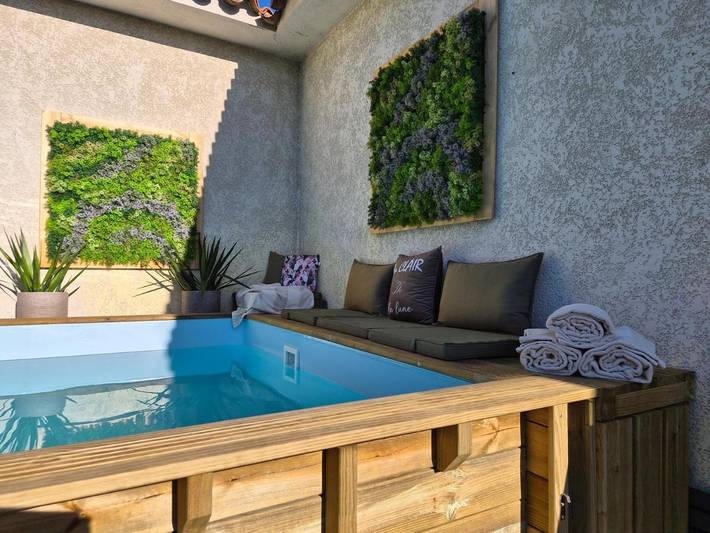 Location de vacances pour 2 personnes, avec jardin et piscine à Prunelli-di-Fiumorbo