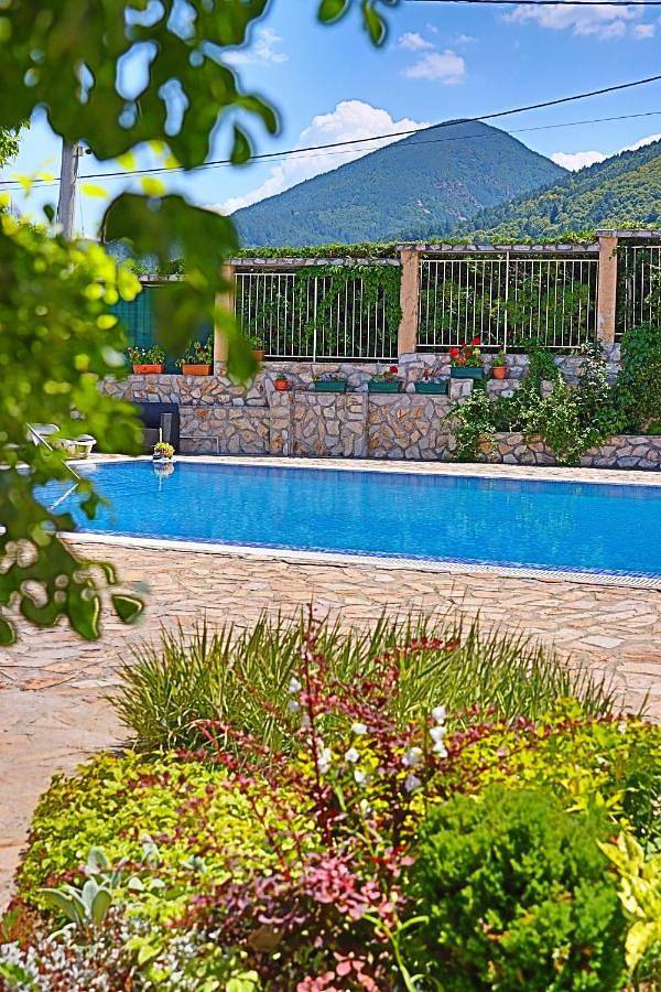 Maison d’hôte pour 12 personnes, avec vue et sauna ainsi que piscine et jardin en Bulgarie - 3