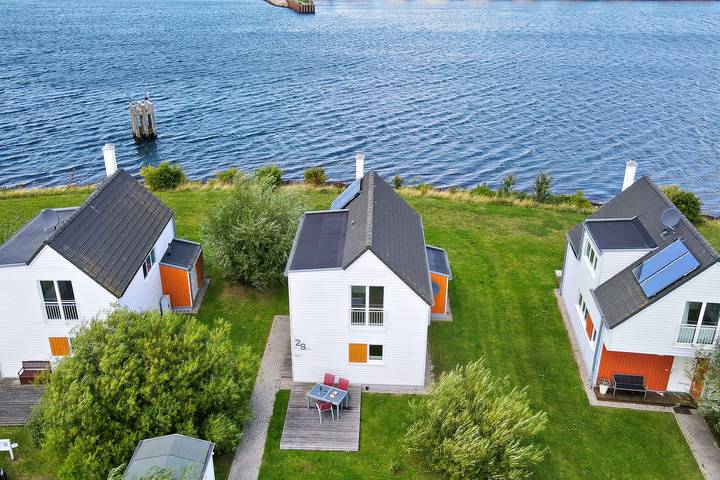 Ferienhaus für 4 Personen, mit Meerblick und Sauna sowie Terrasse in Schlei