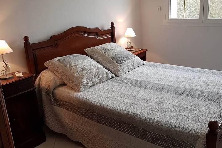 Location de vacances pour 14 personnes, avec jardin et terrasse à Saint-Geyrac - 3