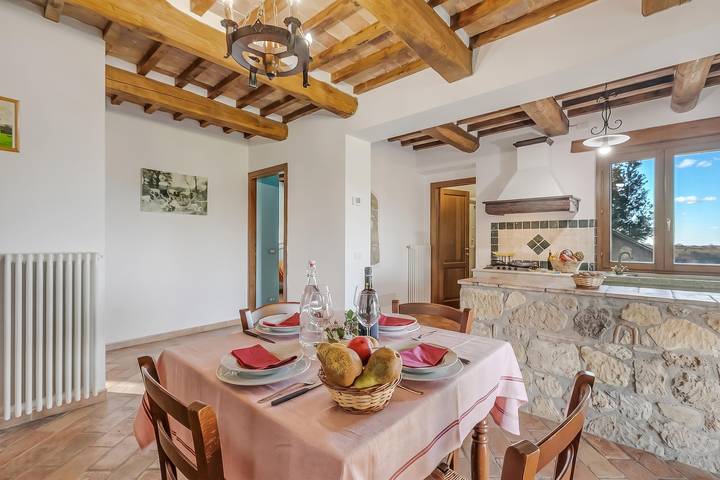 Ganze Wohnung, Sorgenti Pitigliano 1 with Shared Pool and Terrace in Pitigliano, Grosseto Provinz