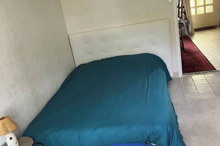 Location de vacances pour 8 personnes, avec balcon et jardin, animaux acceptés à Dun-sur-Grandry