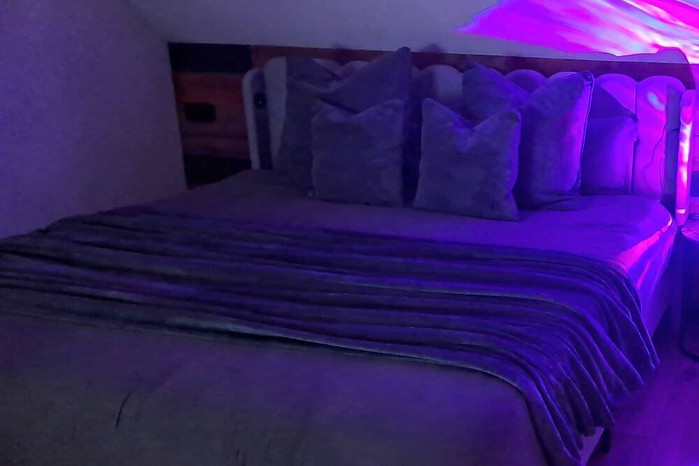 Loft 100M2 30Min From Pairi Daiza With Private Sauna - Balneo Xxl in Quiévrechain, Valenciennes en omgeving