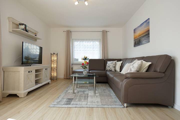 Ferienhaus für 6 Personen, mit Terrasse und Garten - 1