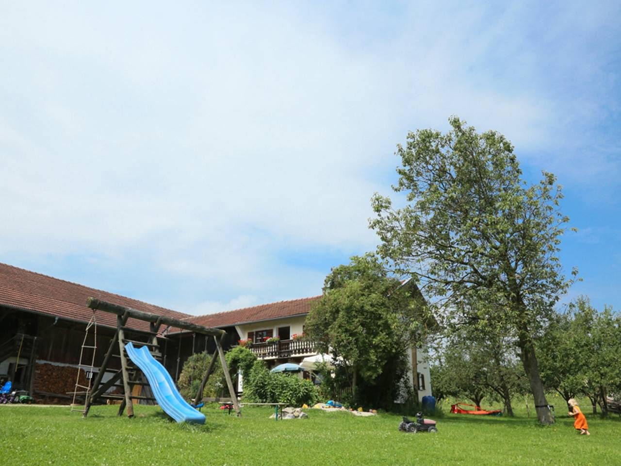Joklmohof Urlaub auf dem Bauernhof - Ferienwohnung Liesl bis 5 Personen, Terrasse, 75 qm und Galerie 30 qm in Waging am See, Rupertiwinkel
