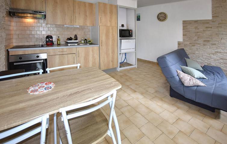 Location de vacances pour 4 personnes, avec terrasse ainsi que piscine et jardin à Piolenc - 4