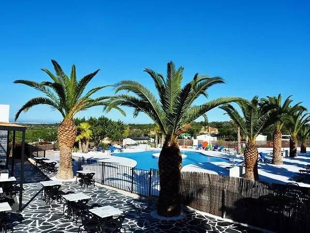 Camping für 6 Personen, mit Terrasse, mit Haustier in Spanien - 2