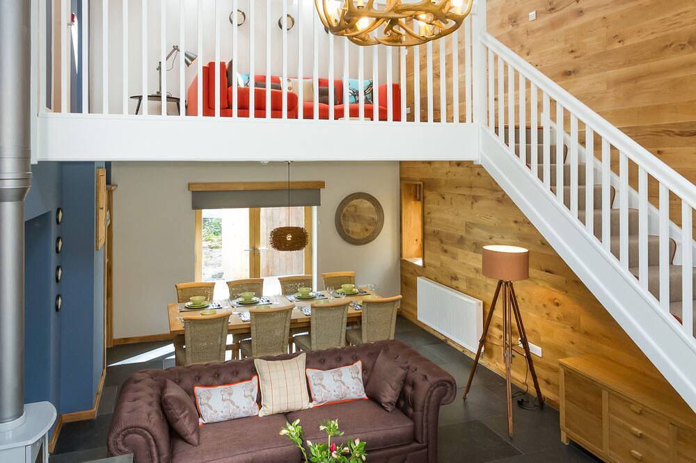 Beautifully Converted Property On The Prestigious Pullwood Bay Estate, Ambleside in Lake District