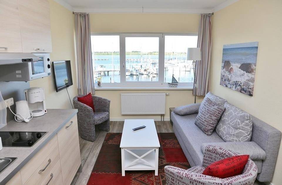 Ganze Wohnung, Komfortables Ferienapartment mit Balkon und Parkplatz nahe Südstrand auf Fehmarn in Ostfehmarn, Fehmarn