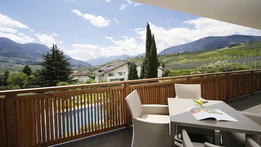 Ferienhaus für 4 Personen, mit Garten und Pool im Dorf Tirol - 4