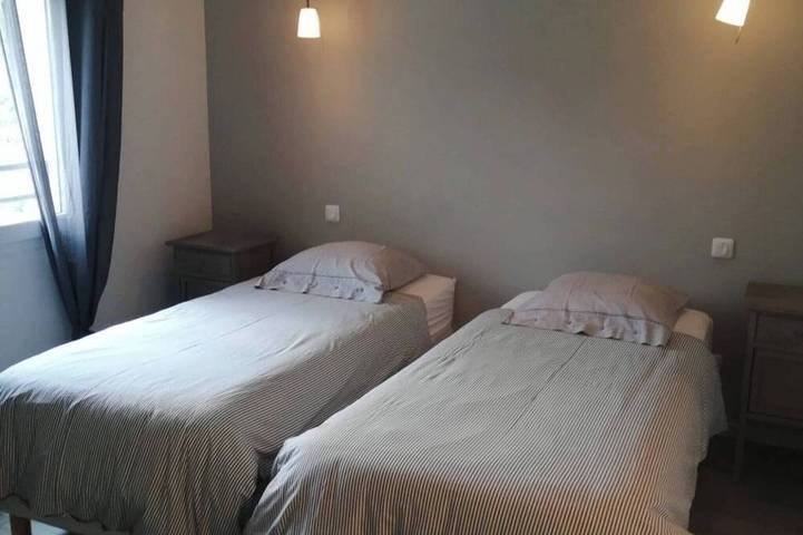 Gîte pour 4 personnes, avec piscine à Vogüé - 2