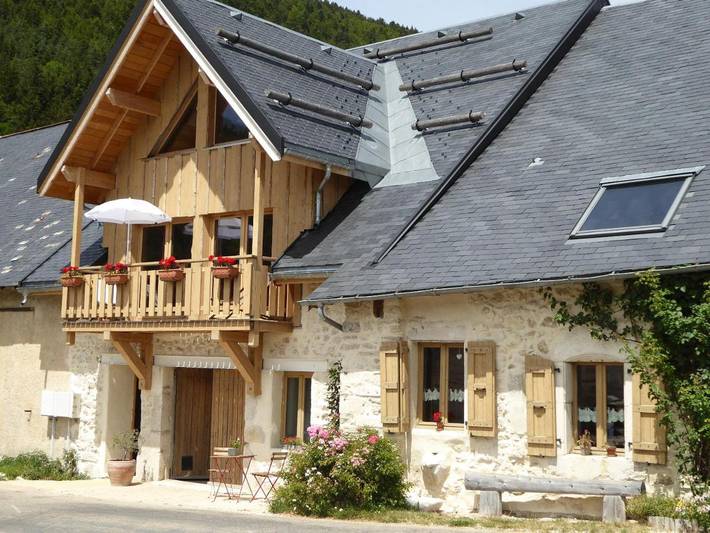 Maison d’hôte pour 2 personnes, avec vue et terrasse, animaux acceptés dans Station de Lans-en-Vercors