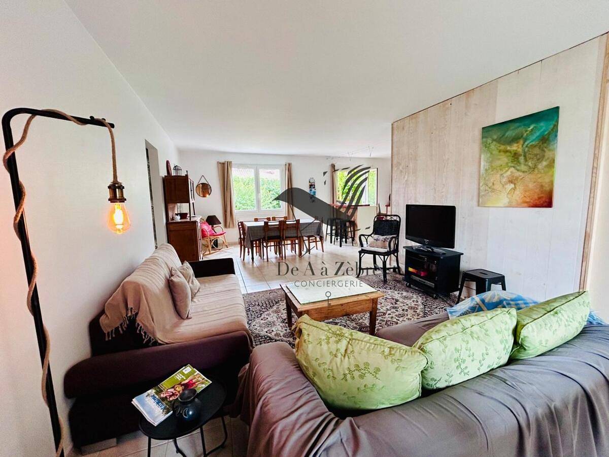 Chavid 17 - Spacieuse maison avec jardin in Échillais, Région de Rochefort