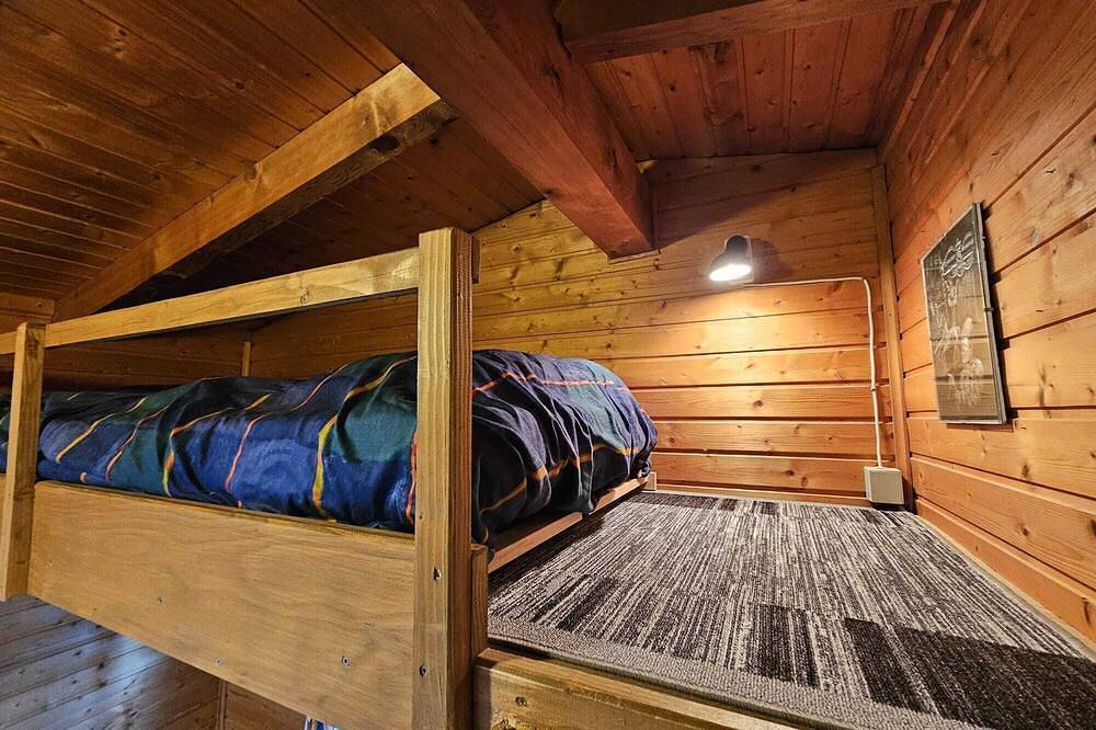 Idyllische Auszeit im Ferienhaus Waldgeflüster in Knüllwald, Knüllgebirge