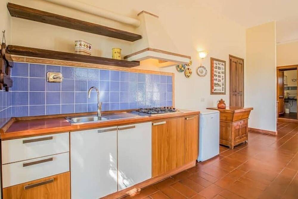 Casale le pitte  2, typical Tuscany countryside close to the Elba sea in Cala di Mola, Porto Azzurro