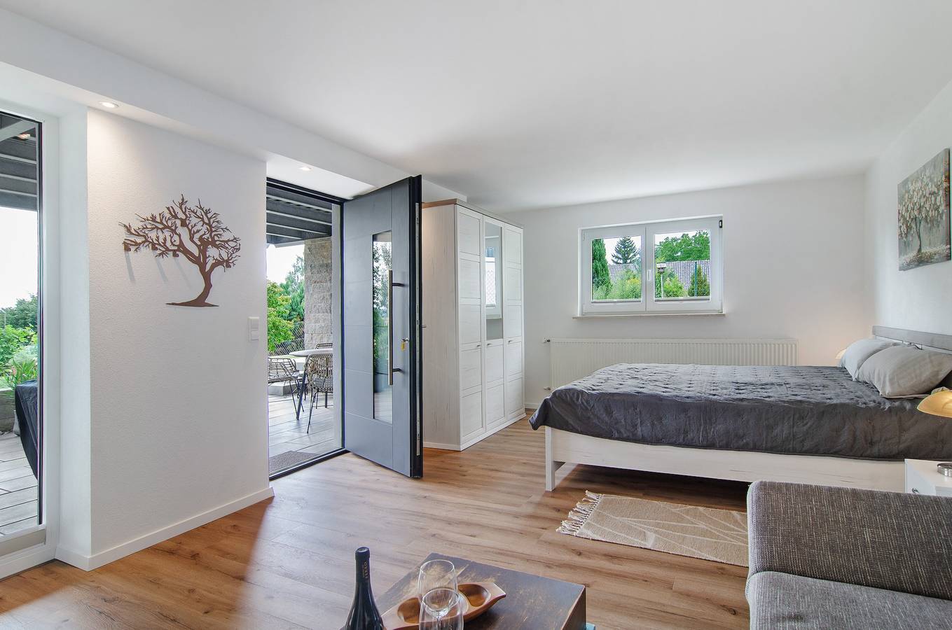 Ganze Wohnung, Ferienwohnung '1' mit gemeinsamer Terrasse, gemeinsamem Garten und Wlan in Herdwangen-Schönach, Region Bodensee-Oberschwaben