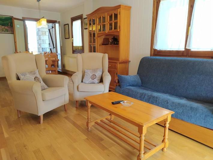 Gîte pour 2 personnes, avec jardin et vue, adapté aux familles à Benasque - 3
