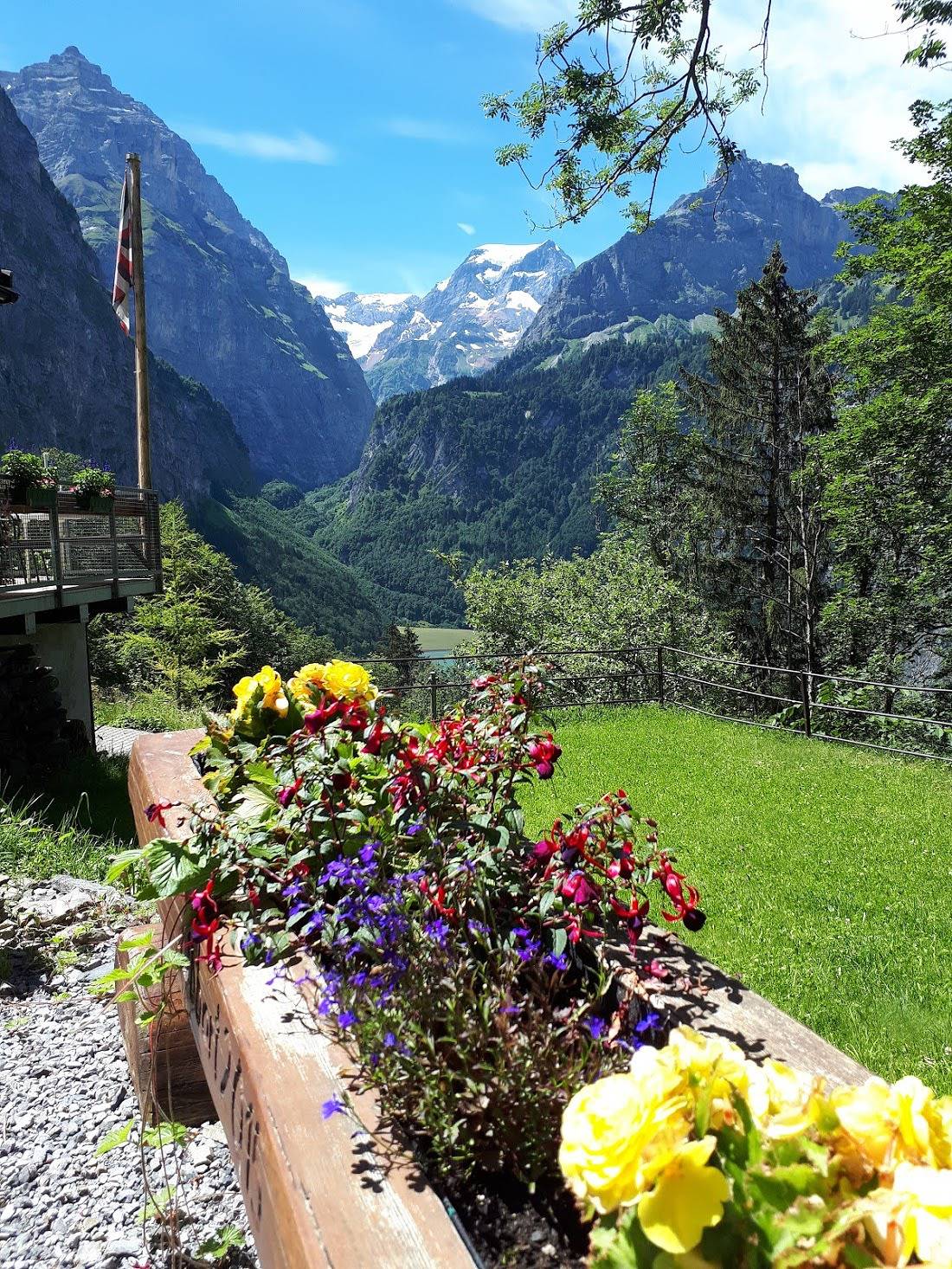 Berggasthaus Obbort - Massenlager mit 14 Betten in Linthal (Glarnerland), Glarus Süd