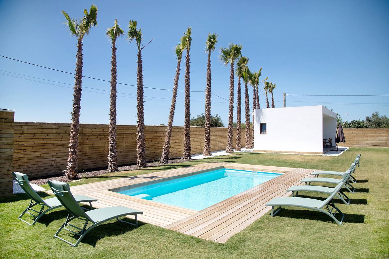 Holiday Home 'Forja Mayores De 25' with Private Pool, Wi-Fi and Air Conditioning in Chiclana de la Frontera, Costa de la Luz