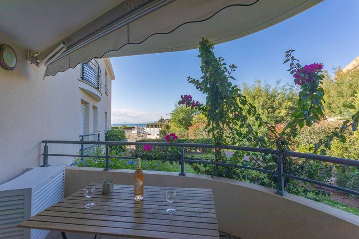 Appartement entier, Appartement 'Le Deux Pices Des Rivages' avec vue sur la mer, Wi-Fi et climatisation in Boulouris, Saint-Raphaël