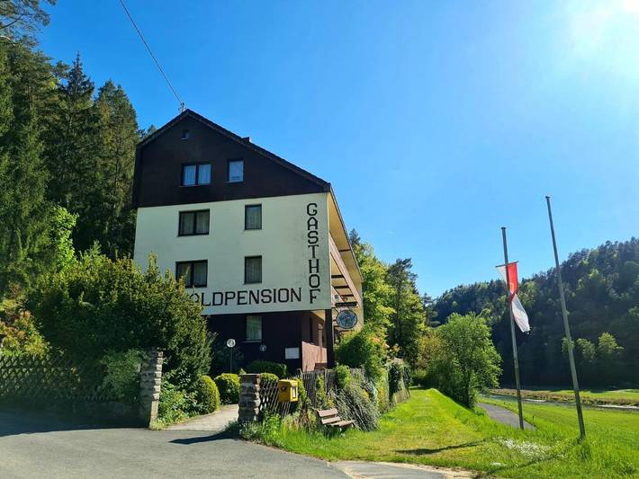 Hôtel pour 2 personnes, avec terrasse et vue, animaux acceptés à Waischenfeld - 2