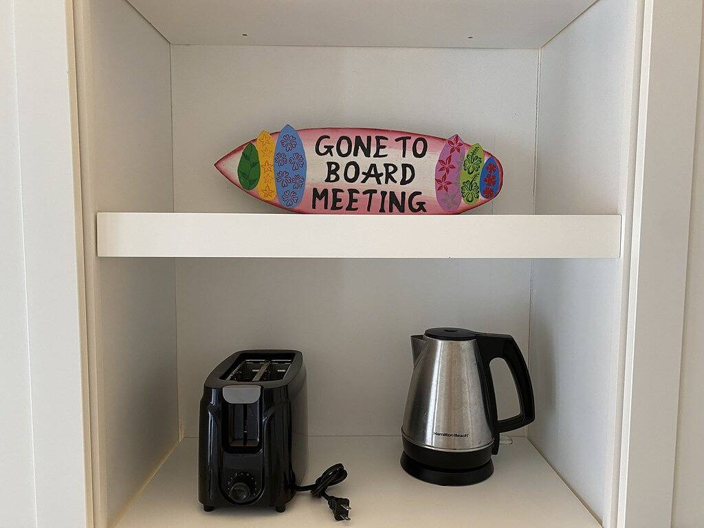 Ganze Wohnung, Palms 7th floor studio Sleeps 4 Guests above Pool in Waikiki Beach, Honolulu