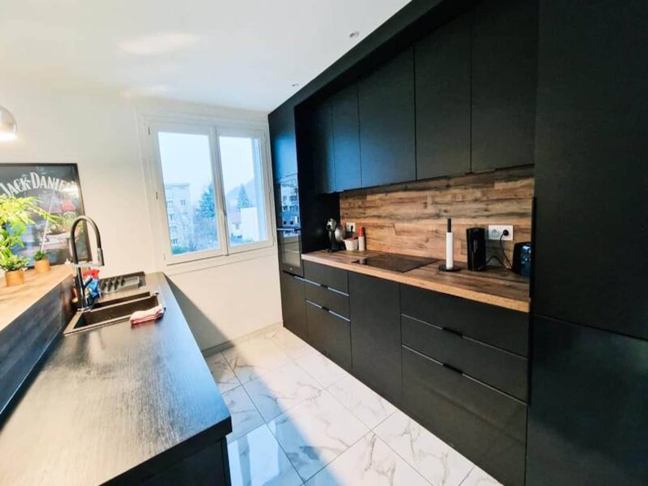 Appartement entier, Le majordome monochrome in L'Isère, Isère