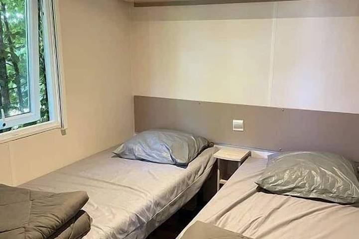 Mobil home pour 4 personnes à Saint-Martin-du-Vieux-Bellême - 2