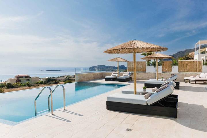 Ferienhaus für 8 Personen, mit Balkon und Garten sowie Pool und Ausblick in Kissamos Gemeinde