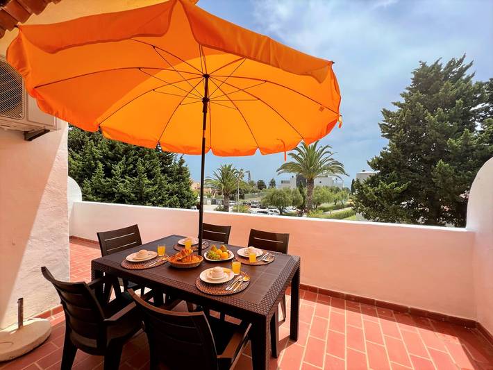 Gîte pour 4 personnes, avec jardin à Porches - 2