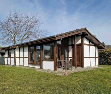 Ferienhaus für 5 Personen, mit Terrasse und Garten am Jadebusen