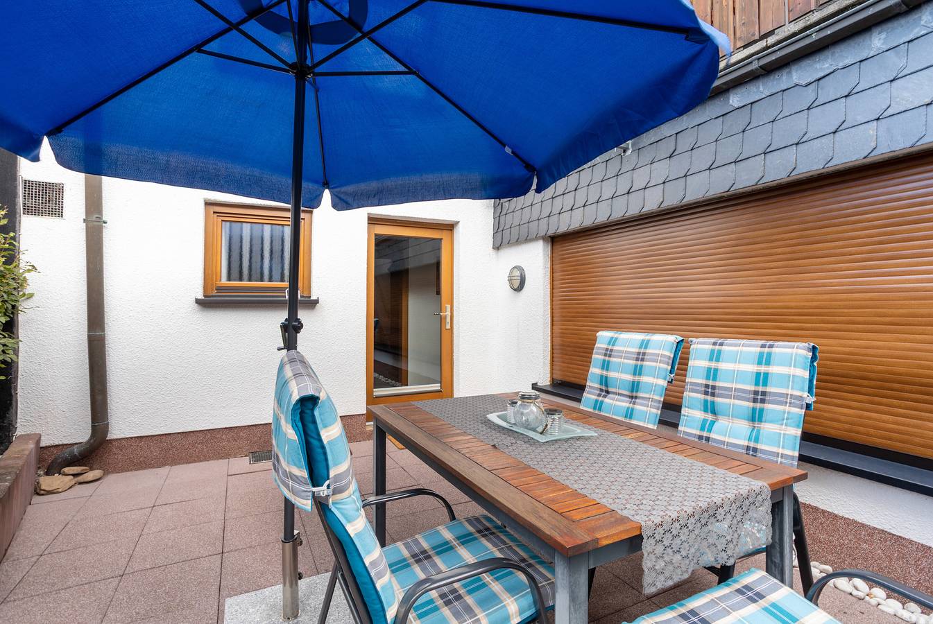 Ganze Wohnung, Ferienwohnung 'Christa' mit Bergblick, privater Terrasse und Wlan in Lennestadt, Sauerland
