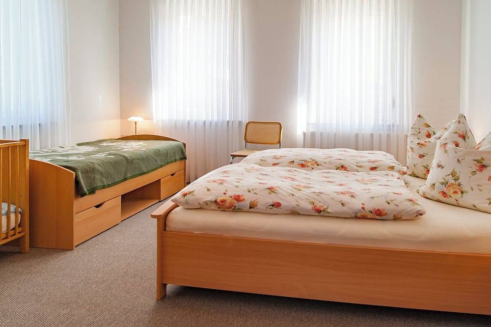 Ganze Wohnung, Vermieten Erdgeschoßwohnung auf Dreiseitenhof am Tharandterwald in Tharandt, Osterzgebirge