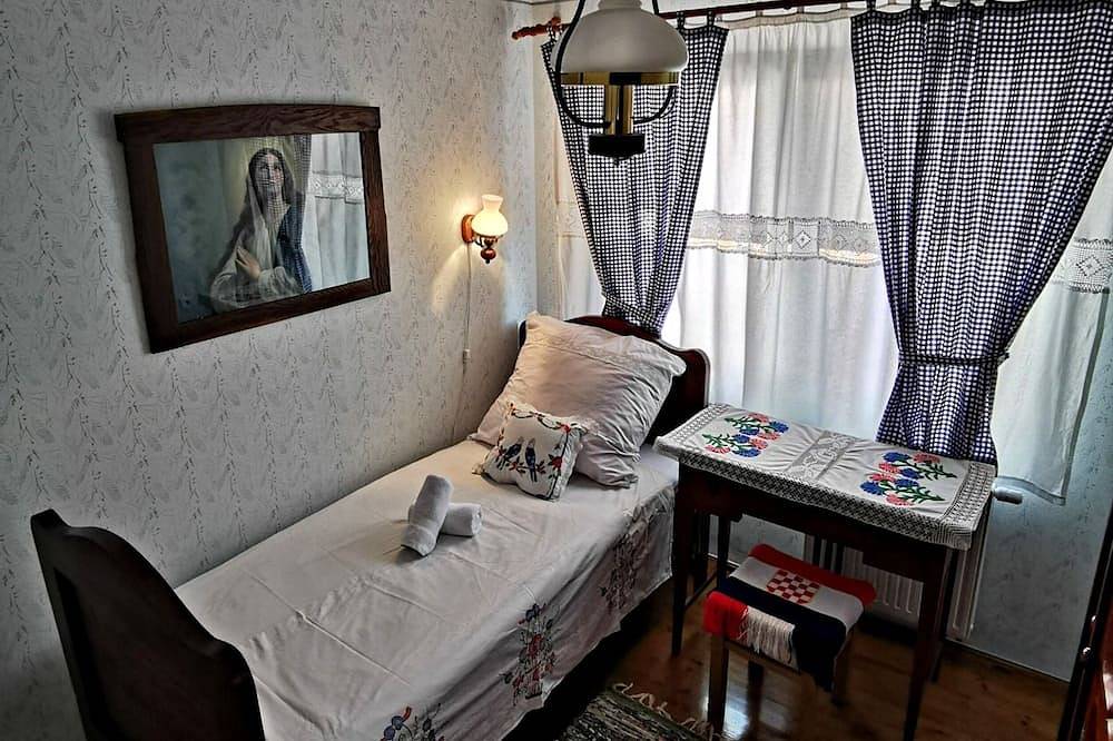 Ganze Wohnung, 3-Zimmer-Ferienwohnung mit Terrasse Pleternica, Slavonija in Pleternica, Pozega-Slawonien