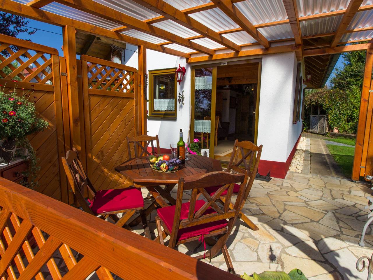 Entire apartment, Apartment 'Heimatgefühl Thalheim' with Private Terrace, Private Garden and Wi-Fi in Leibertingen, Upper Danube Nature Park