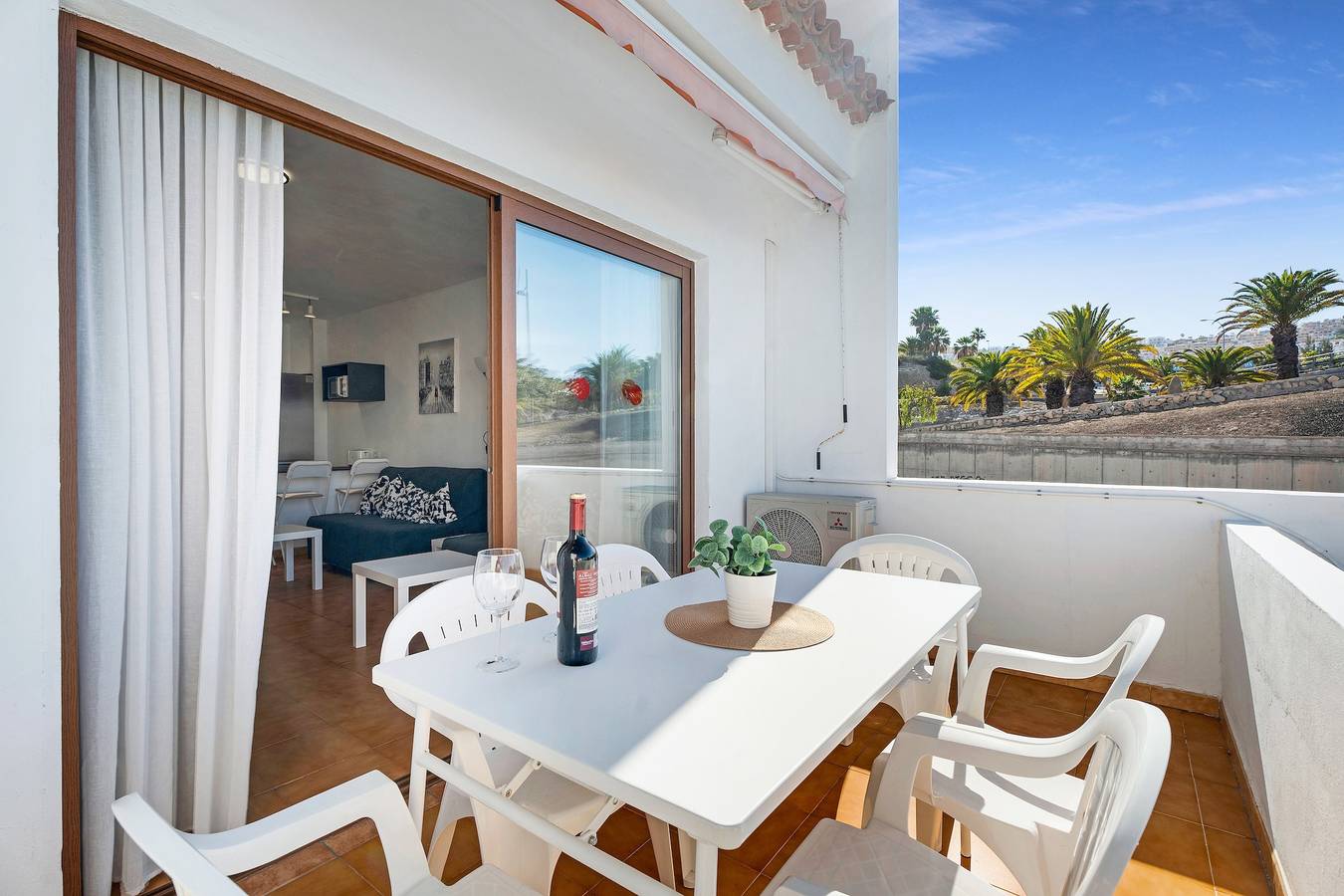 Vacation Home "Ocean Park 311" with Mountain View, Shared Pool & Wi-Fi in Playa Puerto Colón, Adeje