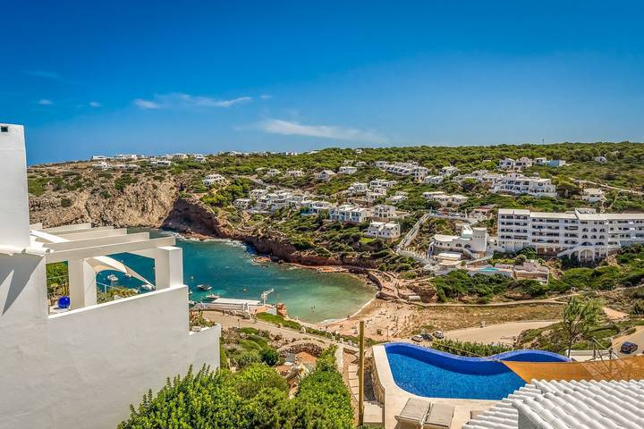 Location de vacances pour 8 personnes, avec jardin et terrasse à Cala Morell - 2
