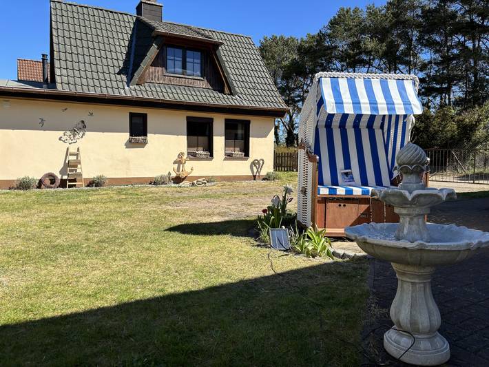 Ferienhaus für 6 Personen, mit Garten und Seeblick sowie Ausblick, mit Haustier
