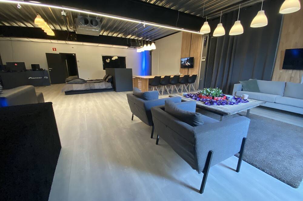 Appartement entier, Un loft de luxe à Anvers avec plus de 2500 pieds carrés d'espace ouvert! in Anvers, Région d'Anvers