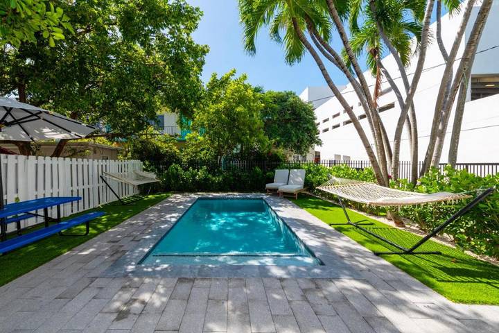 Villa pour 14 personnes, avec jacuzzi et piscine ainsi que sauna et jardin à Miami Beach - 3