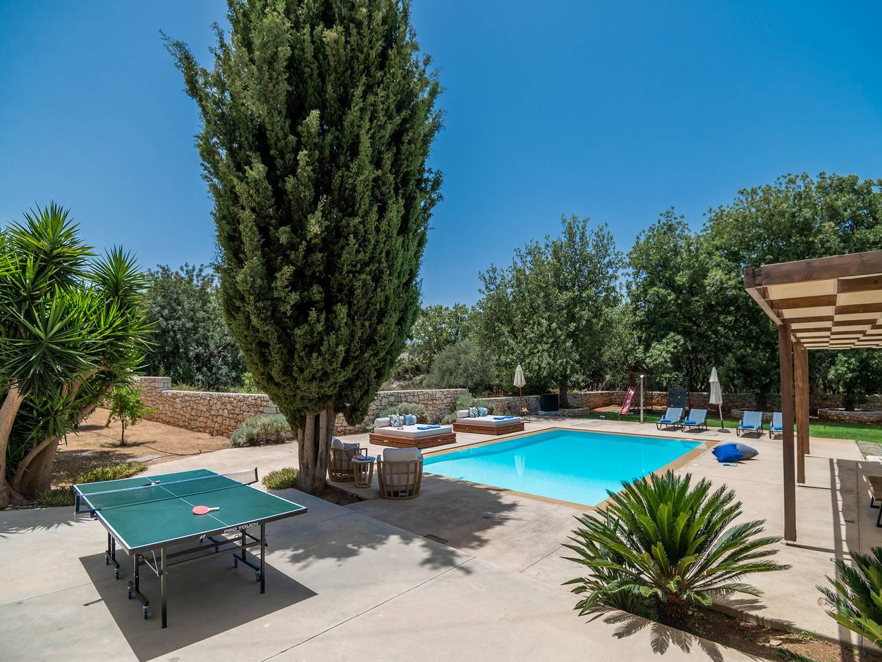 Luxurious 5 bedroom villa, private heated pool, playground, garden and Bbq! in Nikiforos Fokas, Rethymno und Umgebung