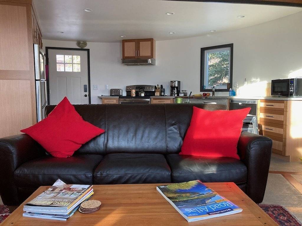 Grain Bin House in the Heart of Philipsburg in Philipsburg, Granite County