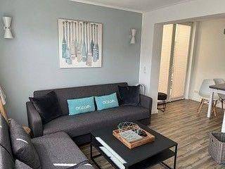 Gemütliche 50 m² Ferienwohnung für 4 Personen mit Wintergarten und Terrasse in Warnemünde Strand, Rostock