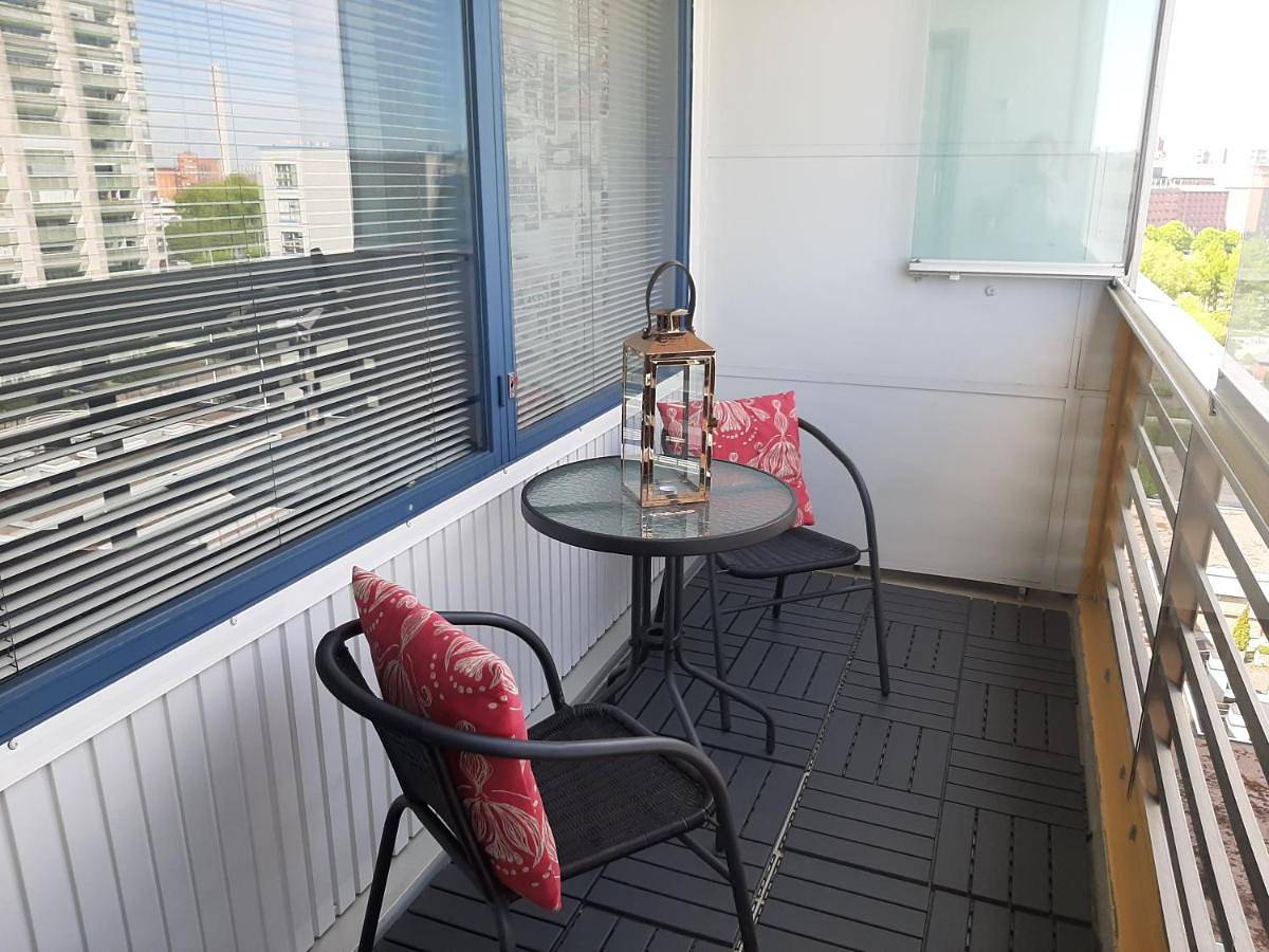 Ganze Wohnung, Apartment with Balcony in Helsinki, Uusimaa