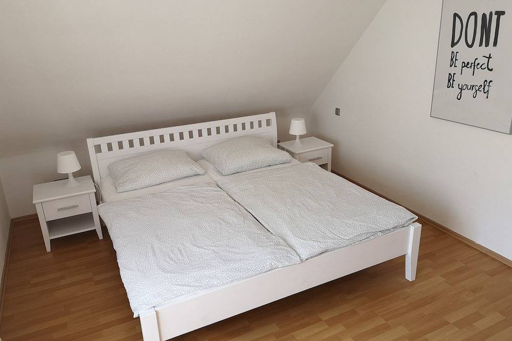Ganze Wohnung, 130m² Ferienwohnung in 71364 Winnenden-Baach unterhalb Weinberge Nähe Stuttgart in Winnenden, Rems-Murr-Kreis